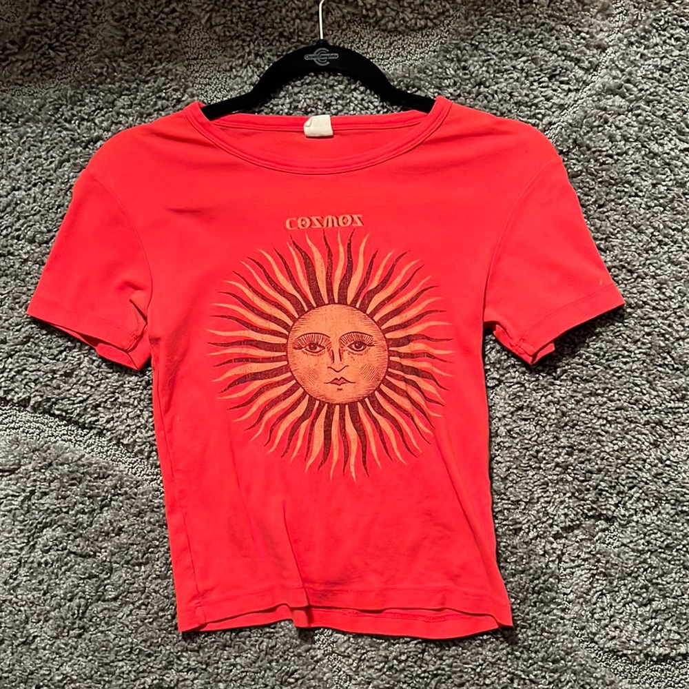 Red urban outfitters sun graphic T